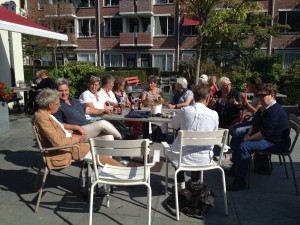 Pauze op zonnig terras.