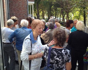 Vrijwilligers en ereleden na afloop.